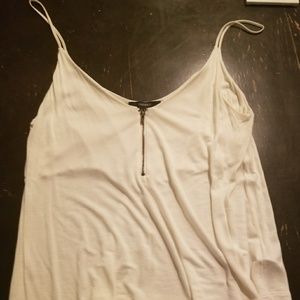 Loose fitting tank top with zipper